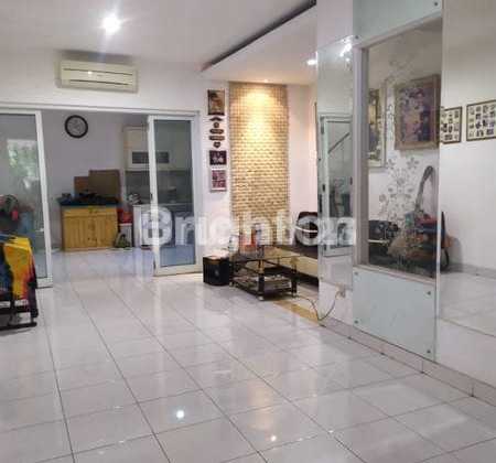 Rumah Mewah Dekat dengan Pintu Tol 2