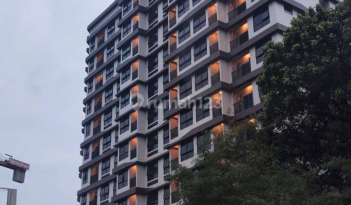 Excellent Unit Luxurios Design Living Perfect Apartment Close South Jakarta 1
