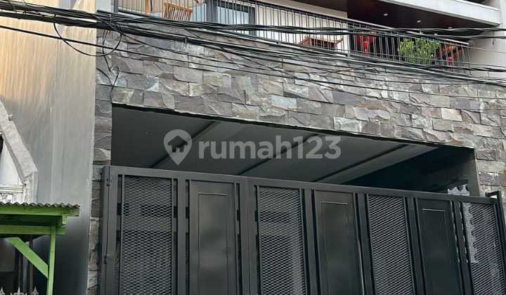 Dijual Rumah Muara Karang 8 uk 200m2 , Minimalis 4lt elegant at Jakarta Utara
Dijual Rumah Muara Karang 8 uk 200m2 , Minimalis 4lt elegant at Jakarta Utara
