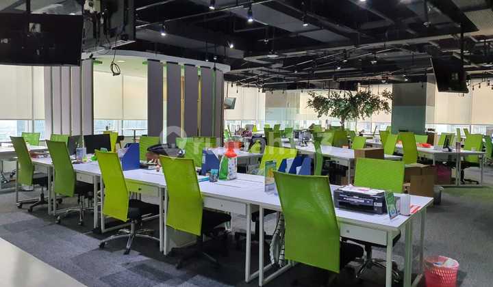 Disewakan office space Ciputra World 2 uk 3200 m2 Furnished at kuningan Jaksel
