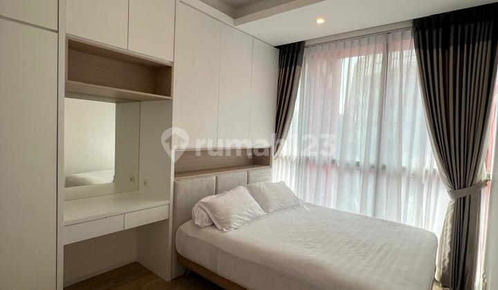 For Rent South Quarter Furnished 1BR 45 m² Apartment in South Jakarta 2