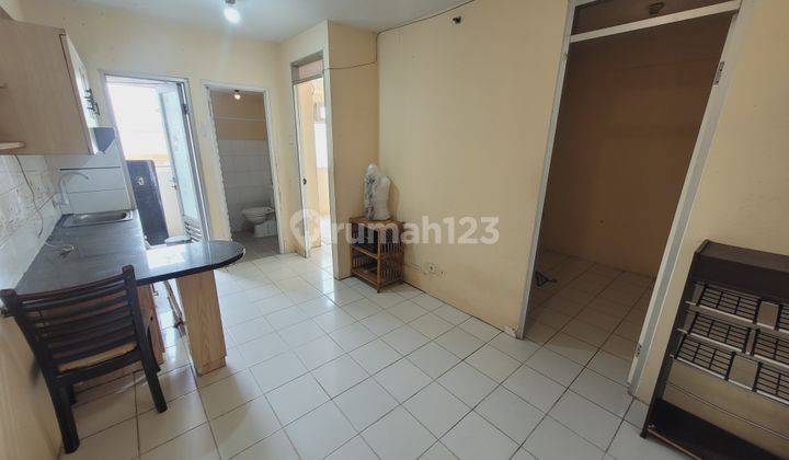 Disewakan Apartemen 2 Kmr Kosongan Ada Kitchen Murah Tahunan 1