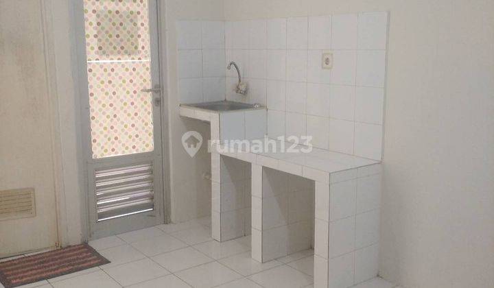 Disewakan Murah Apartemen 2 Kmr Semi Furnish Tahunan 1