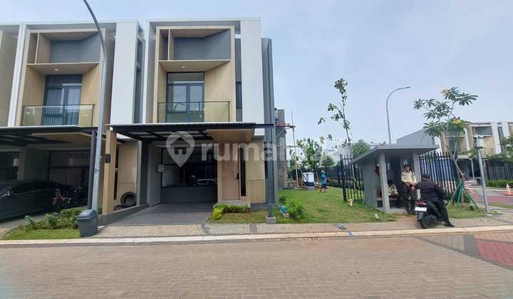 Dijual Rumah Furnished 2 Hoek Tanakayu Svani BSD City, Tangerang Selatan