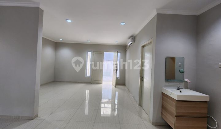 Dijual Rumah di Gunung madu, Taman himalaya, Lippo karawaci Tangerang