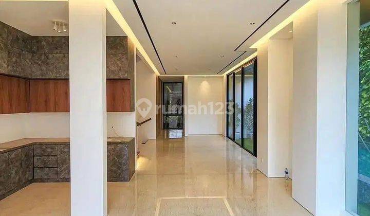 Dijual Rumah Terdapat Lift Dan Kolam Renang di Pondok Indah Jakarta Selatan 2