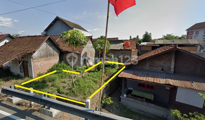 Land on the Side of South Ring Road, Sokowaten, Tamanan, Bantul, Yogyakarta