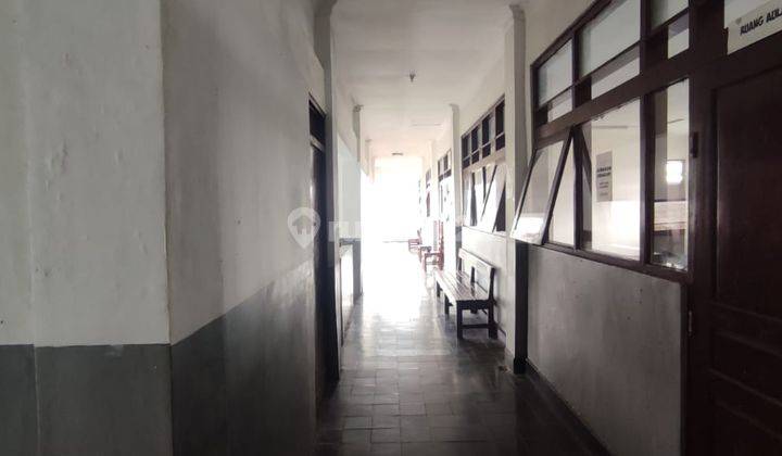 Gedung Sekolah Di Pusat Kota Jogja 3