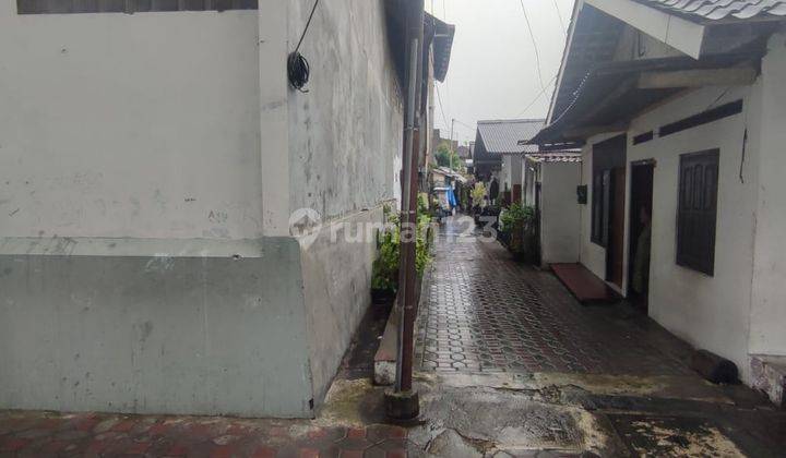 Gedung Sekolah Di Pusat Kota Jogja 10