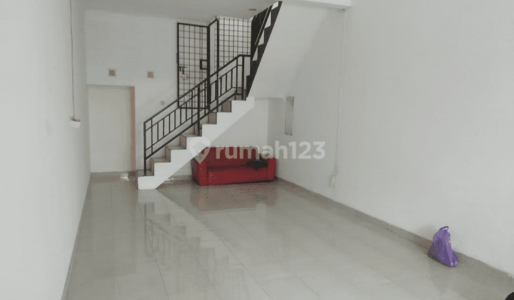 Ruko 2 Lantai Dekat Pakuwon Mall,, Depok, Sleman 4