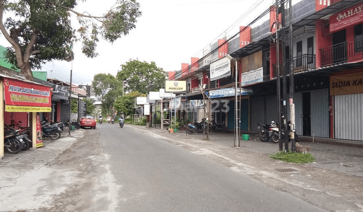 Ruko 2 Lantai Dekat Pakuwon Mall, Condong Catur, Depok, Sleman 3