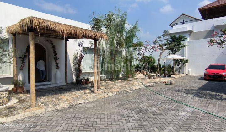 DIJUAL RUMAH VILLA DAN TEMPAT USAHA LOKASI STRATEGIS 2