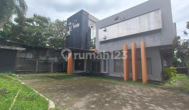 FOR RENT 3-STORY BUILDING NEAR HYATT, SARIHARJO, NGAGLIK, SLEMAN FOR RENT 3-STORY BUILDING NEAR HYATT, SARIHARJO, NGAGLIK, SLEMAN