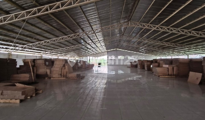 Gudang Luas 4000 M2 dan Kantor Luas, Sleman, Jogja