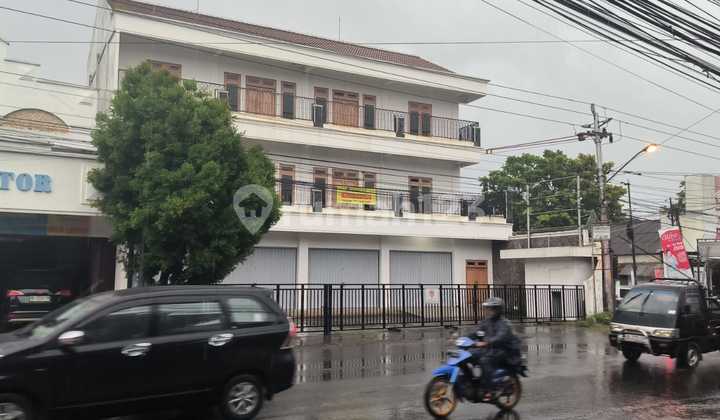 Ruko 3 Lantai di Komplek Ruko, Nogotirto, Gamping, Sleman, Jogja