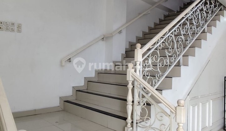 SPACIOUS OFFICE IN THE WIROGUNAN AREA, MERGANGSAN, YOGYAKARTA