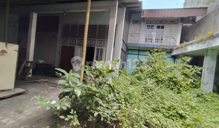 SHOPHOUSE IN THE BUSINESS AREA, SOROSUTAN, UMBULHARJO, JOGJA 2