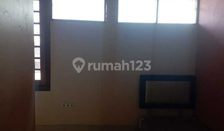 FOR RENT: 2-STORY SHOPHOUSE IN TIRTONIRMOLO, KASIHAN, BANTUL, YOGYAKARTA