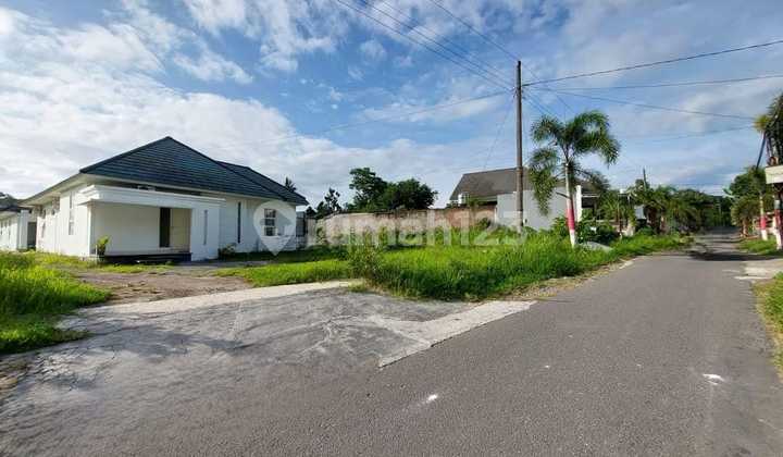 Tanah dan Bangunan Rumah Unit 1 di Wonosalam, Sukoharjo, Ngaglik, Sleman, Jogja Tanah dan Bangunan Rumah Unit 1 di Wonosalam, Sukoharjo, Ngaglik, Sleman, Jogja