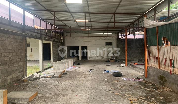 FOR RENT: SHOPHOUSE ON JL PARANGTRITIS, TIMBULHARJO, SEWON, BANTUL