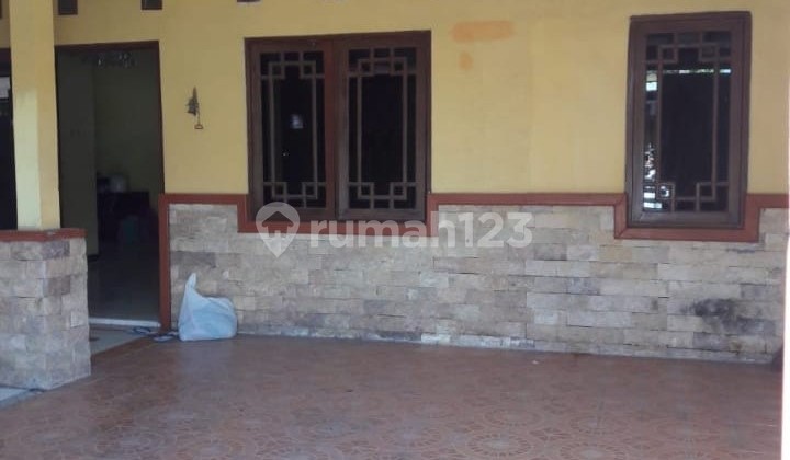 MINIMALIST HOUSE IN SIDOARUM, GODEAN, SLEMAN, JOGJA