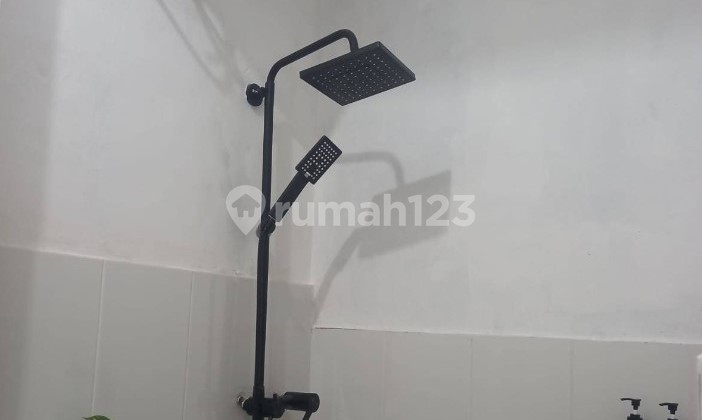 A 2-STORY LUXURY HOUSE IN PANGGUNGHARJO, SEWON, BANTUL 2