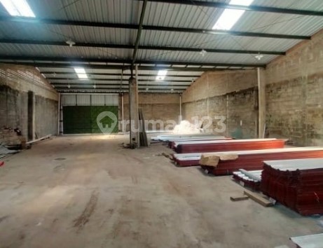 Large Capacity Warehouse + Office & Mess on the Edge of Ringroad Gamping, Sleman, Jogja Large Capacity Warehouse + Office & Mess on the Edge of Ringroad Gamping, Sleman, Jogja