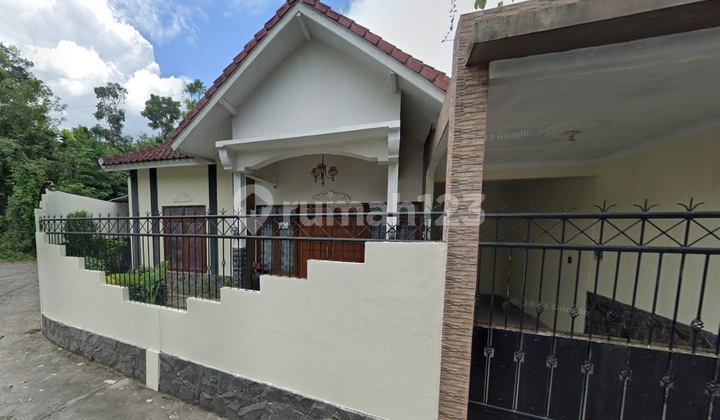 DIJUAL RUMAH DEKAT KAMPUS UII JAKAL, SARDONOHARJO, NGAGLIK, SLEMAN, JOGJA