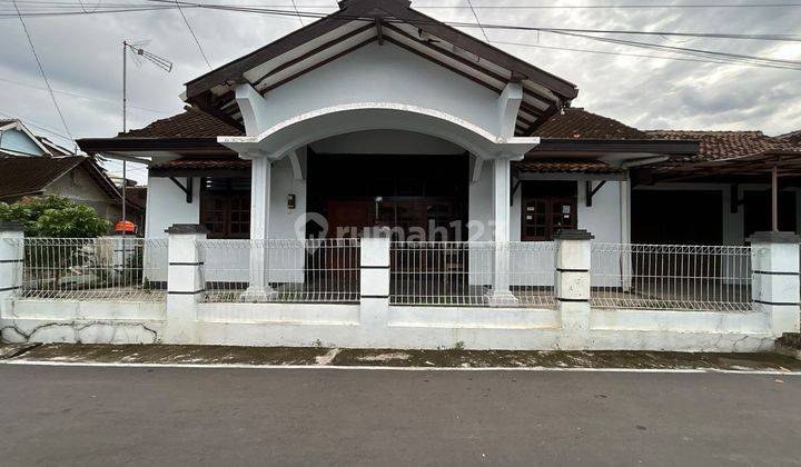 Dijual Rumah Hook Dekat Puskesmas Colomadu 1, Malangwijan Solo 1