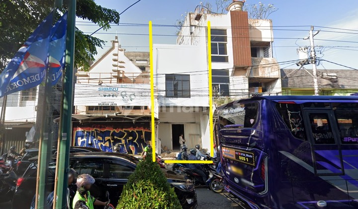 RUKO 2,5 LANTAI DI KAWASAN BISNIS DAN PERBANKAN, DEMANGAN, GONDOKUSUMAN, JOGJA RUKO 2,5 LANTAI DI KAWASAN BISNIS DAN PERBANKAN, DEMANGAN, GONDOKUSUMAN, JOGJA