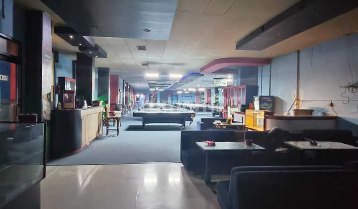 3-STORY BUILDING WITH ROOFTOP AND BASEMENT, KLITREN, GONDOKUSUMAN, JOGJA