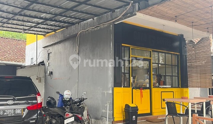 Shop House and Coffee Shop in Brajan, Tamantirto, Kasihan, Bantul, Yogyakarta 2