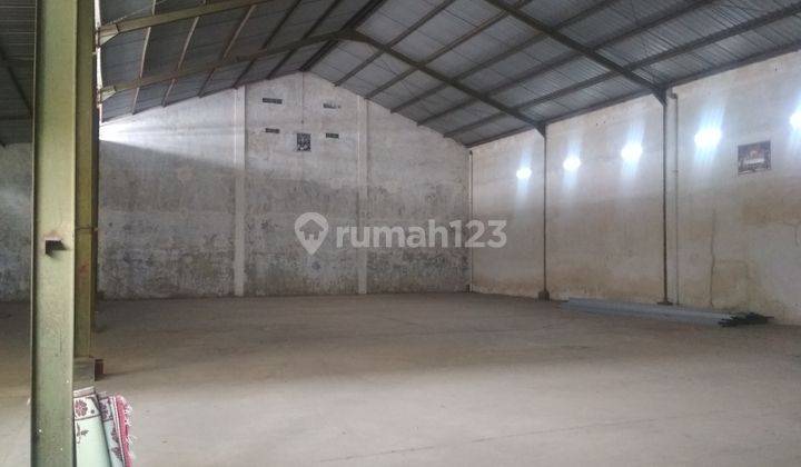 Gudang Semanggi dekat RSUD Bung Karno 3