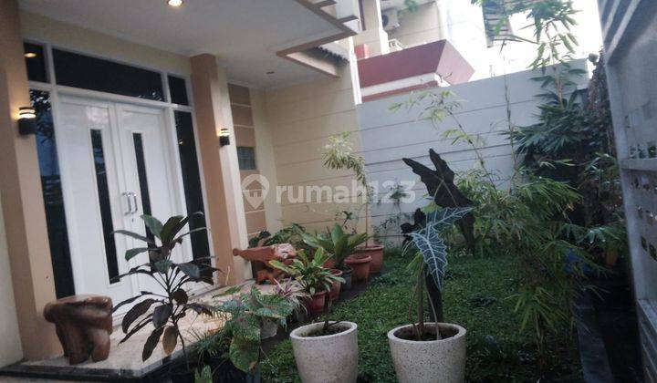 Rumah Bagus di Solo Baru 5