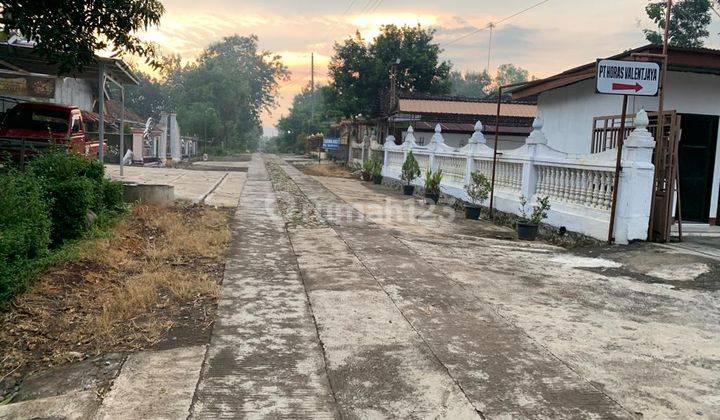Gudang di Ngadirojo, Wonogiri Akses Tronton 11