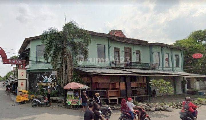Gudang di Semanggi, Solo 1