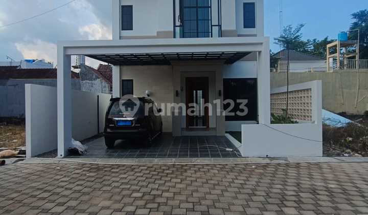 Rumah Cantik Dalam Cluster Lokasi Premium Palagan Sleman