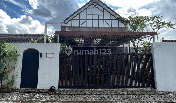 Dijual Rumah Modern 2 Lantai Scandinavian Style Fully Furnished Kawasan Area Premium Palagan Sleman, Yogyakarta  1