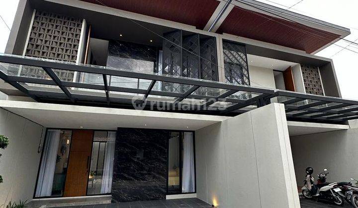 Dijual Rumah Modern Kontemporer Mewah Fully Furnished 1