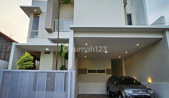 Dijual Rumah Tinggal Dengan Konsep Kontemporer 1