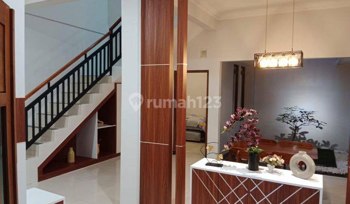 Jual Rumah Strategis Premium Area 2