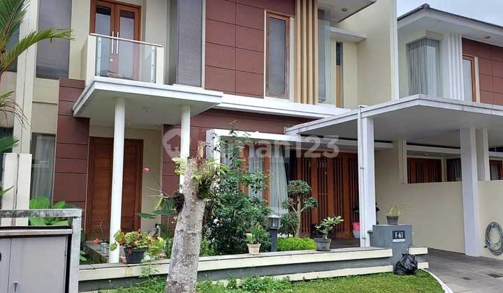 Rumah Mewah 2 Lantai Siap Huni Dalam Perumahan Elit Mlati Sleman 1