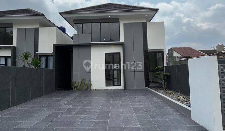 Dijual Rumah Mewah Modern Istimewa Dengan Hight Ceiling Di Jalan Kaliurang Km. 13 Sukoharjo Ngaglik Sleman 1