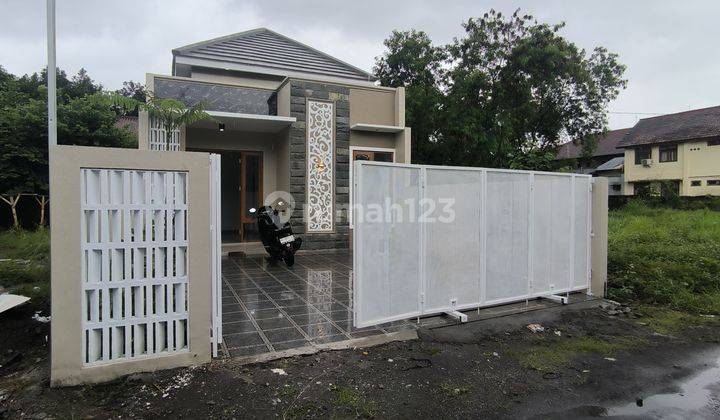 Di Jual Rumah Baru Strategis Dekat Pasar Cebongan Mlati Sleman  2