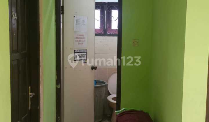 Main House and 32-Room Boarding House Super Strategic Location 2