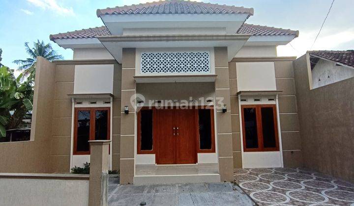 Rumah Baru Unfurnished SHM di Timur Jalan Kaliurang Km 10, Sleman 1