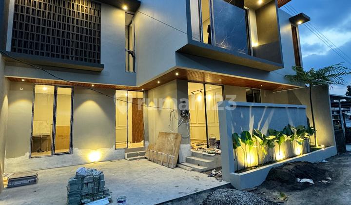 Rumah Baru Full Furnished Lokasi Strategis  2