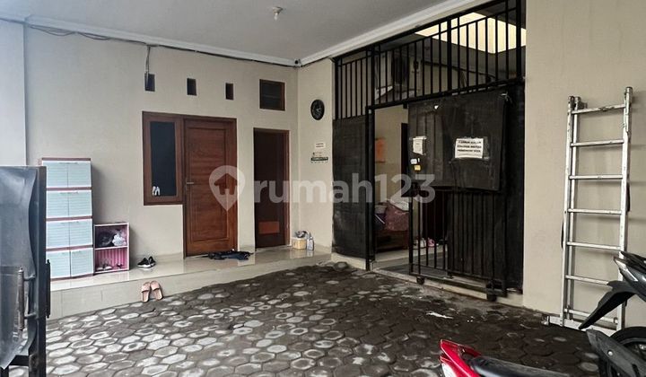 Dijual Kos Exclusive 14Kamar aktif Full penghuni Putri Dijual Kos Exclusive 14Kamar aktif Full penghuni Putri