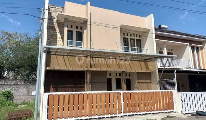 Dijual Rumah Siap Huni , Rumah 2 Lt Lokasi Plemburan Dekat Kampus Ugm 1