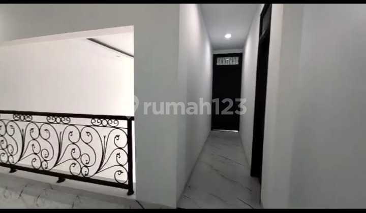 RUMAH BARU DAN MEWAH DAAN MOGOT EST. - CENGKARENG RUMAH BARU DAN MEWAH DAAN MOGOT EST. - CENGKARENG